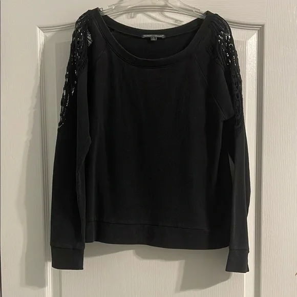 Black Lace Sleeve Women's Top - Picture 1 of 5